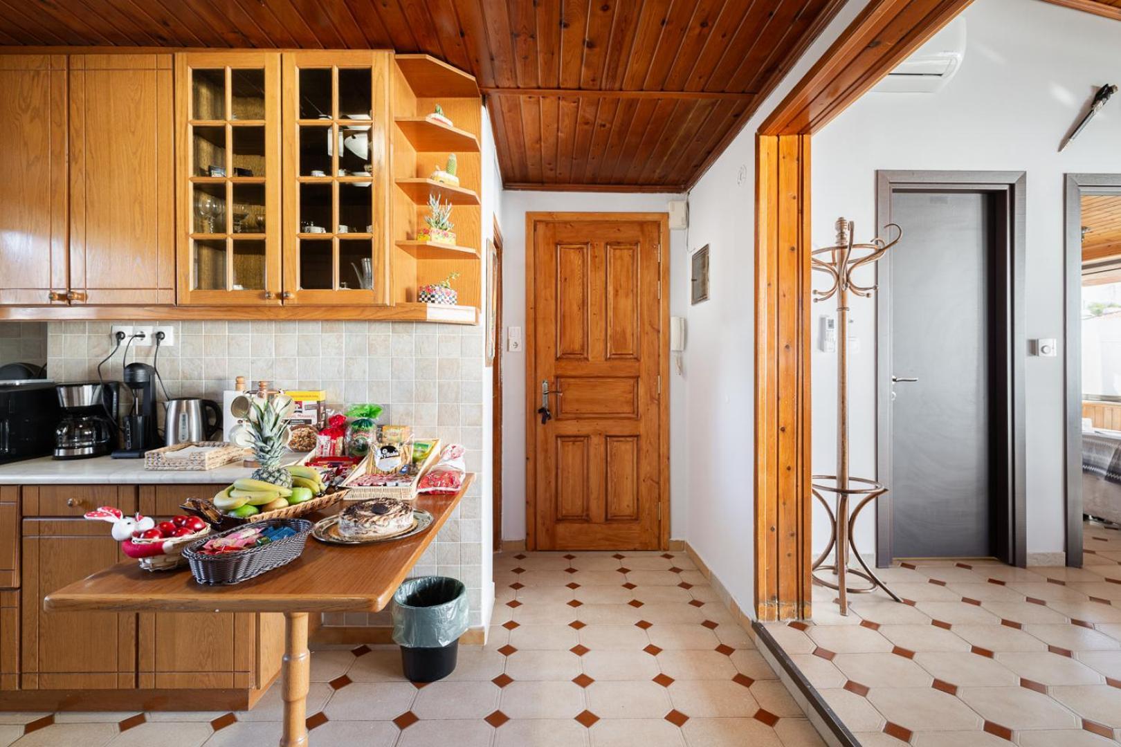 Caldera Close To The Port, Airport & Athens 라피나 외부 사진