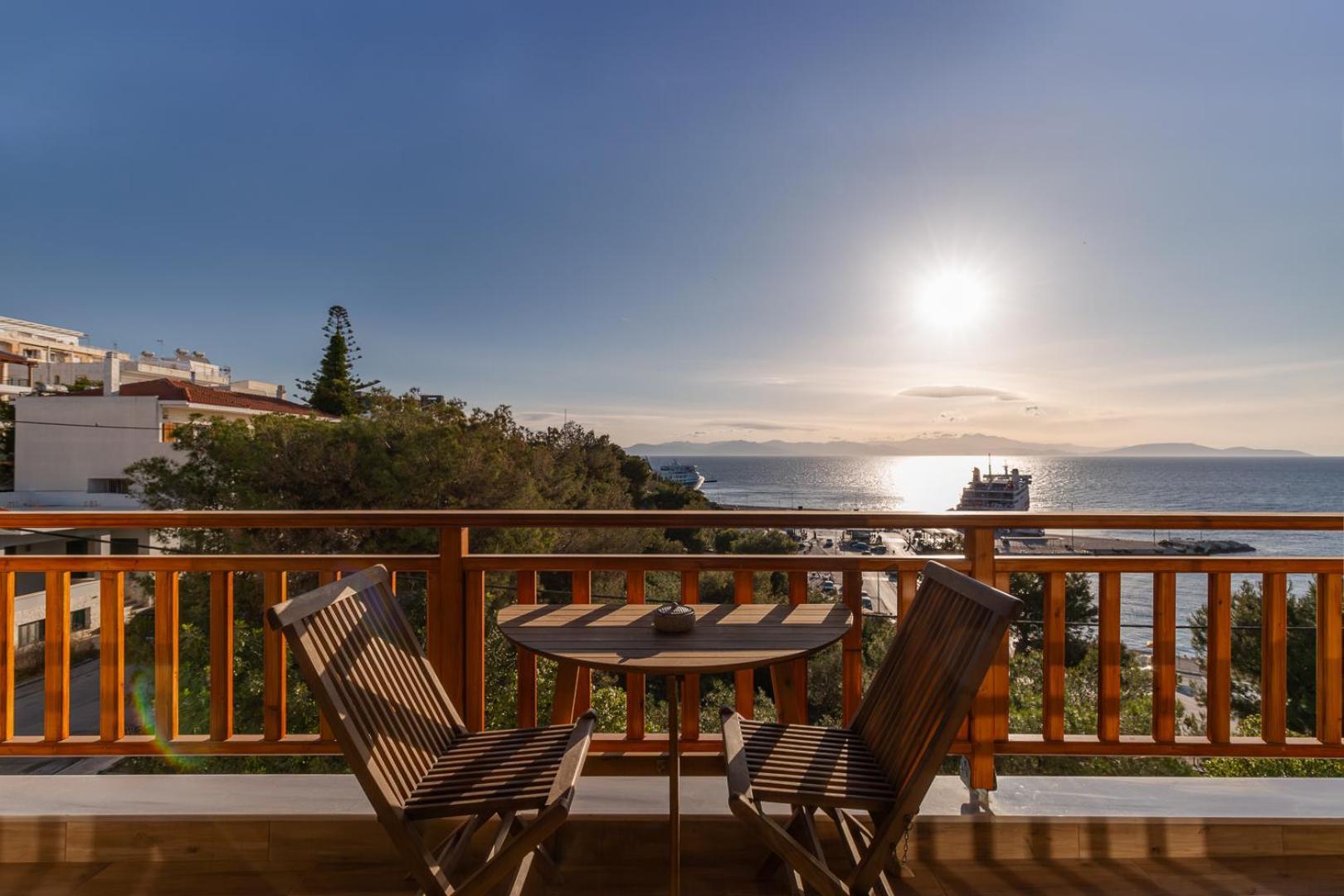 Caldera Close To The Port, Airport & Athens 라피나 외부 사진
