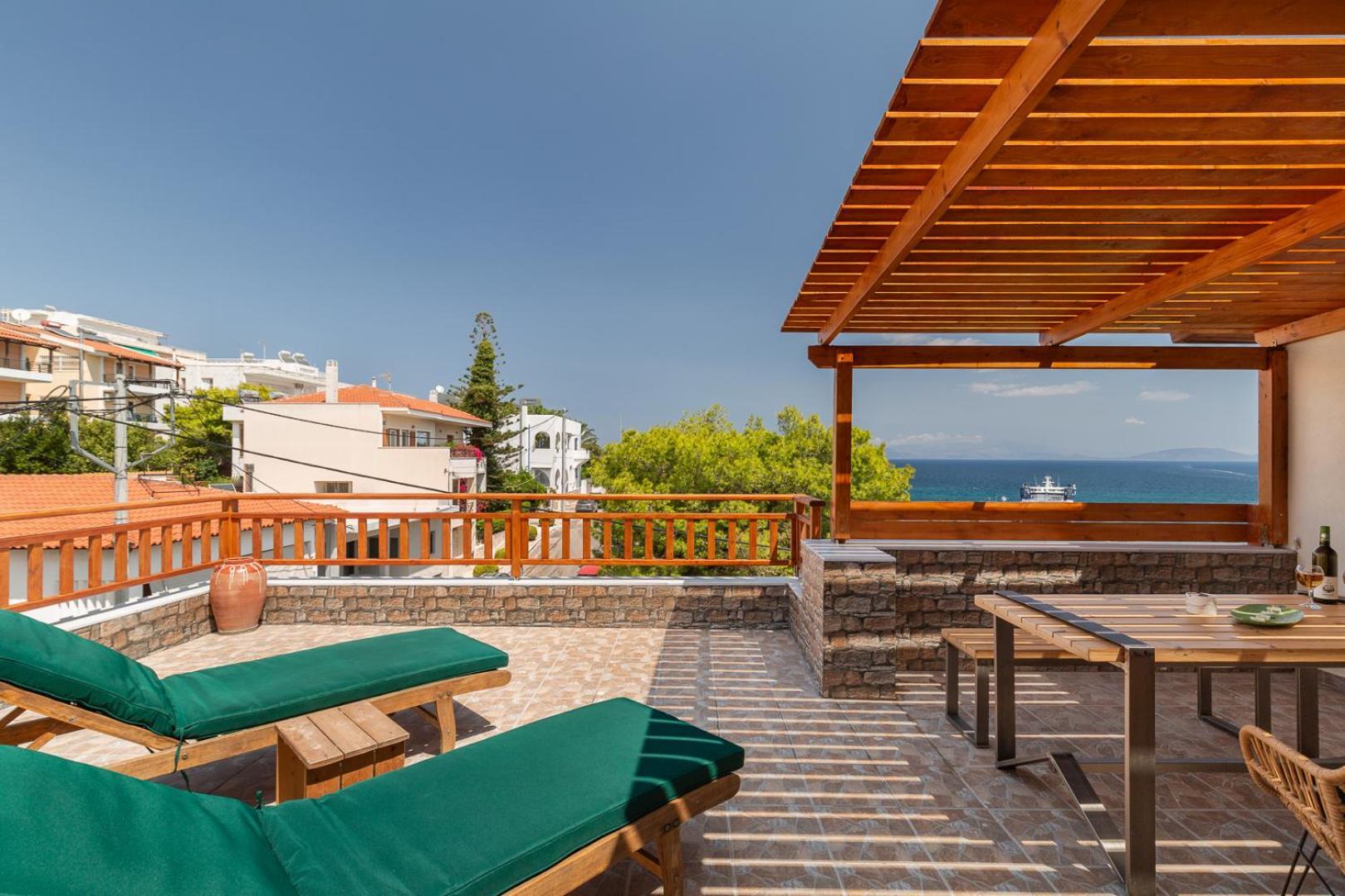 Caldera Close To The Port, Airport & Athens 라피나 외부 사진