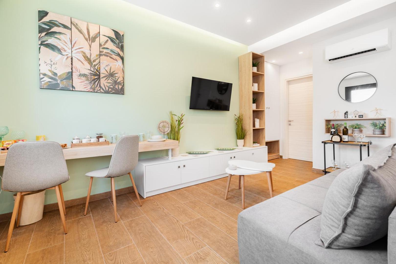 Caldera Close To The Port, Airport & Athens 라피나 외부 사진