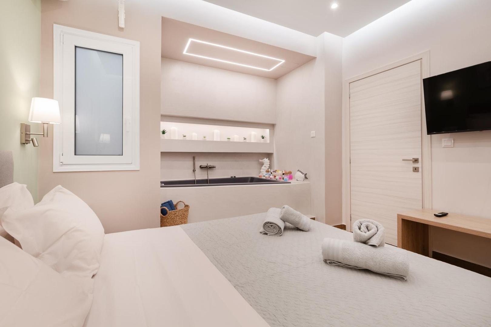 Caldera Close To The Port, Airport & Athens 라피나 외부 사진